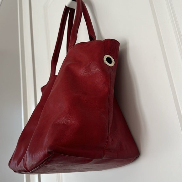 Vintage Montebello Italian-made Handbag - Picture 3 of 12